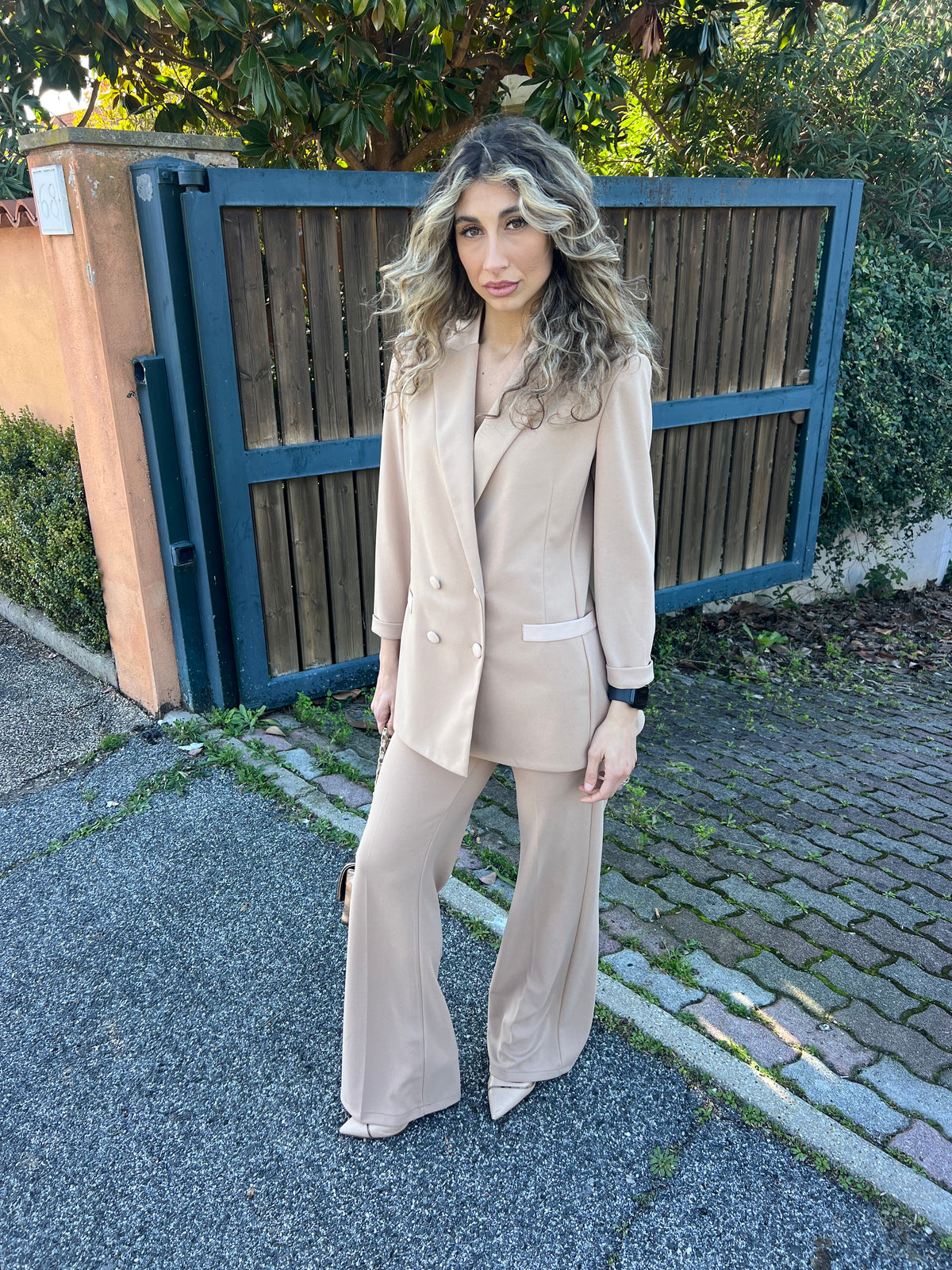 Completo giacca blazer e pantaloni palazzo