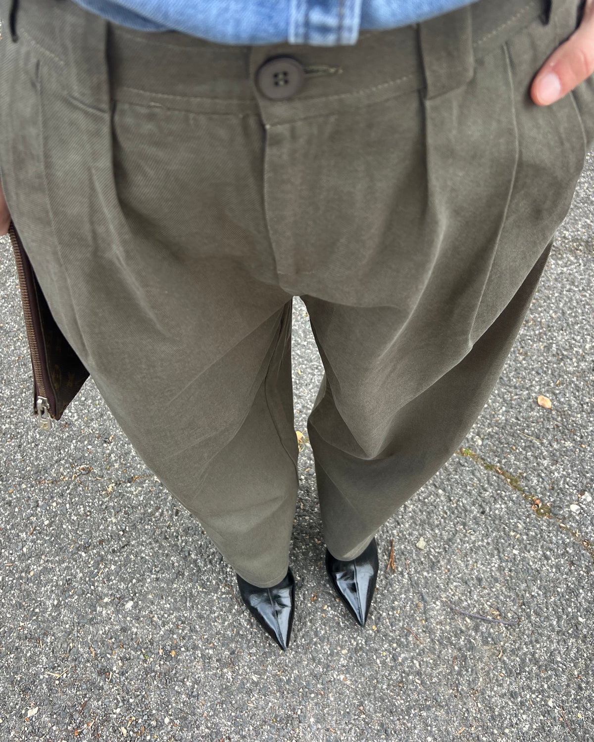 Pantalone barrel leg