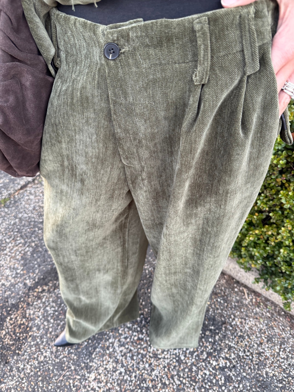 Pantalone con elastico sul retro