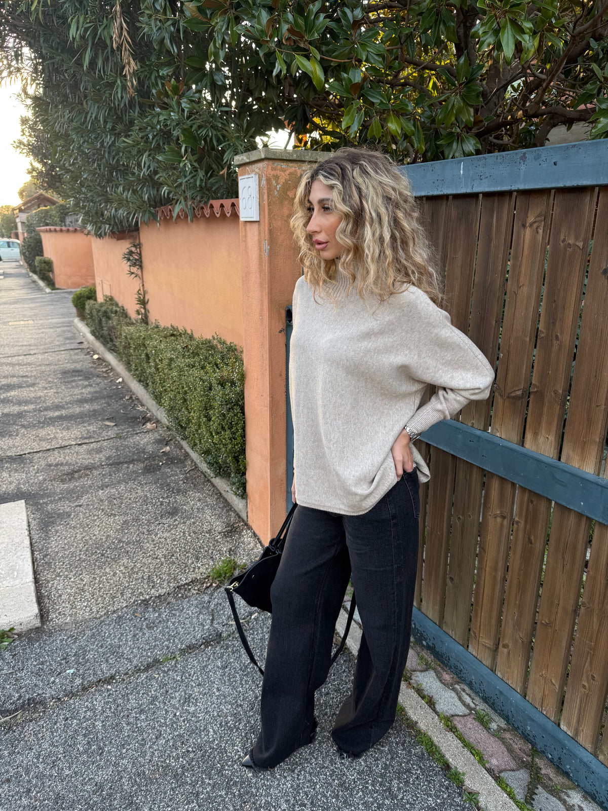 Jeans palazzo sfrangiati