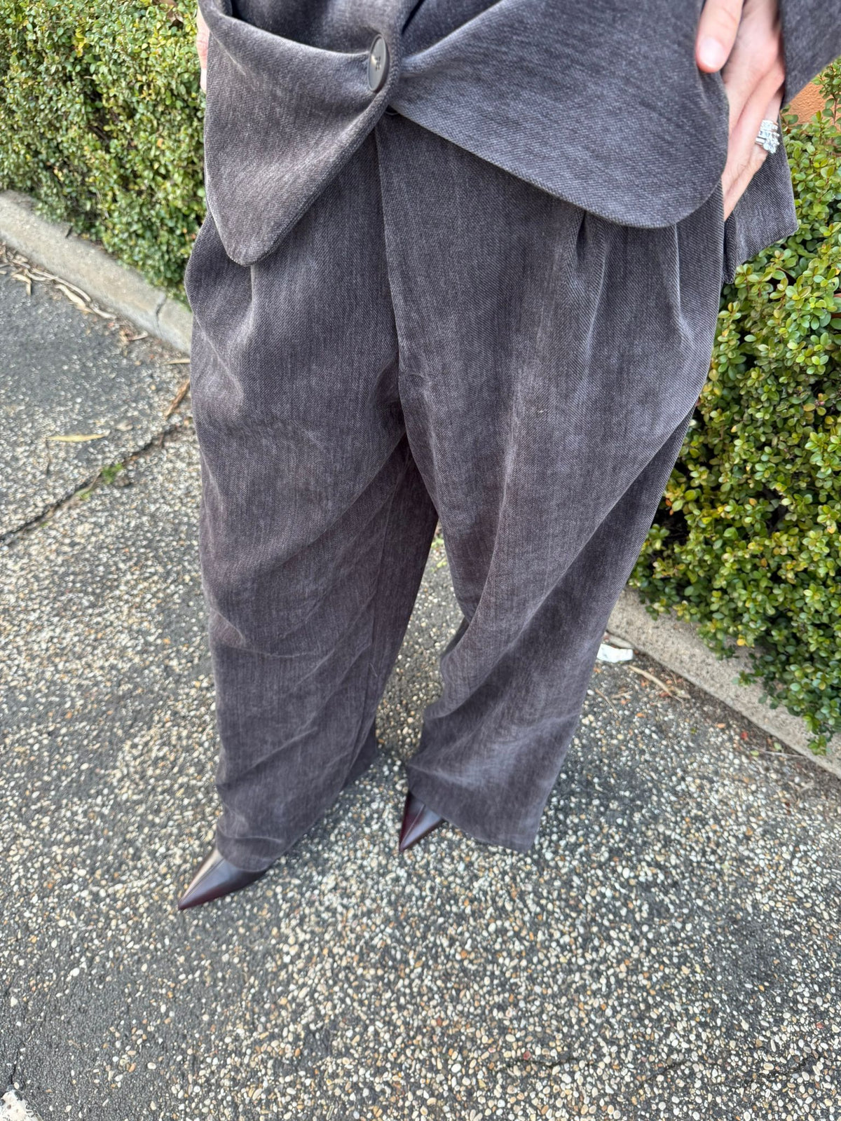 Pantalone con elastico sul retro