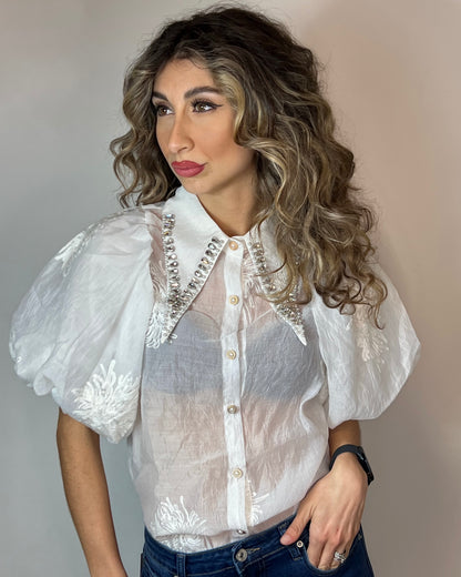 Camicia gioiello con manica a sbuffo