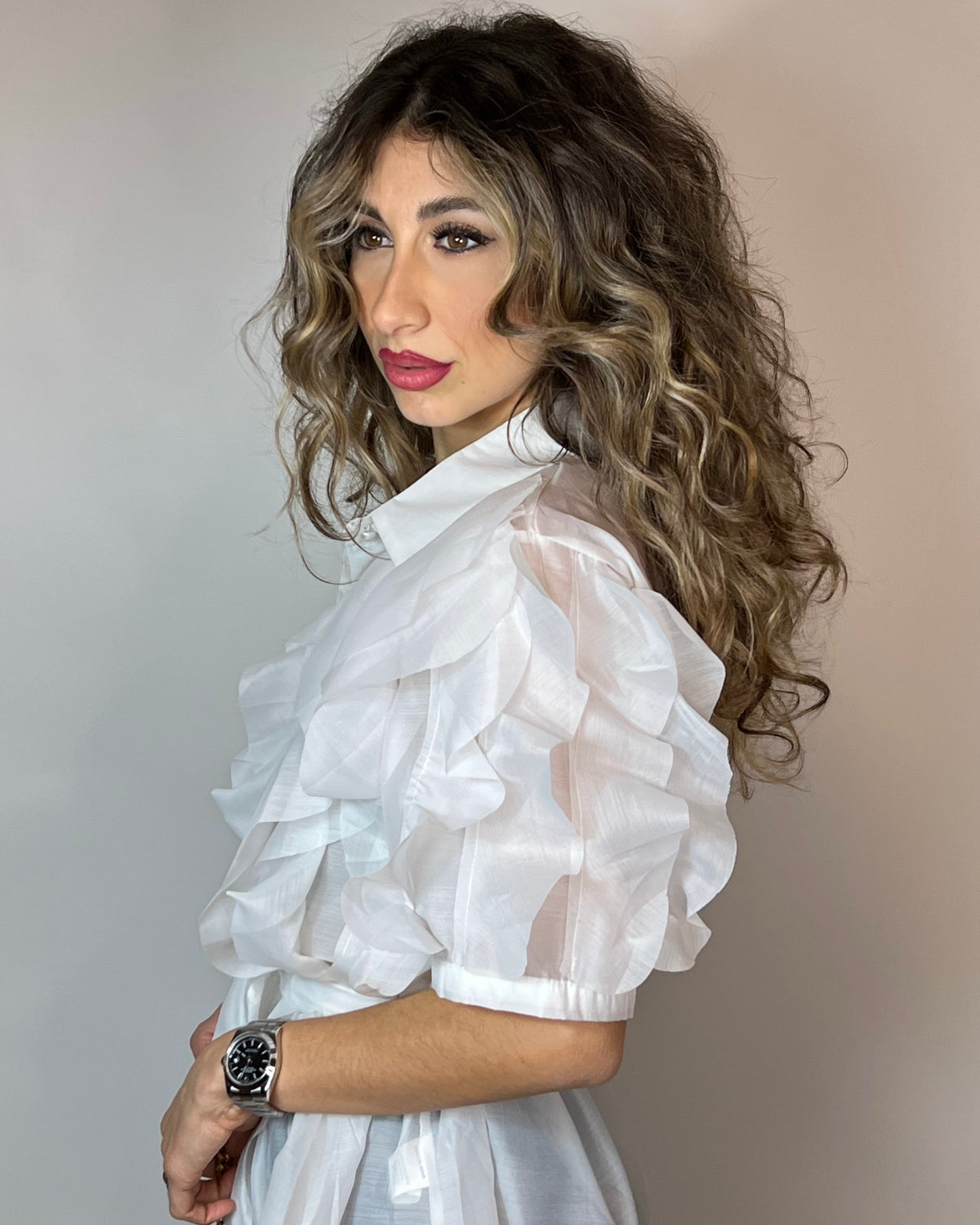 Camicia con rouches  e cinturina