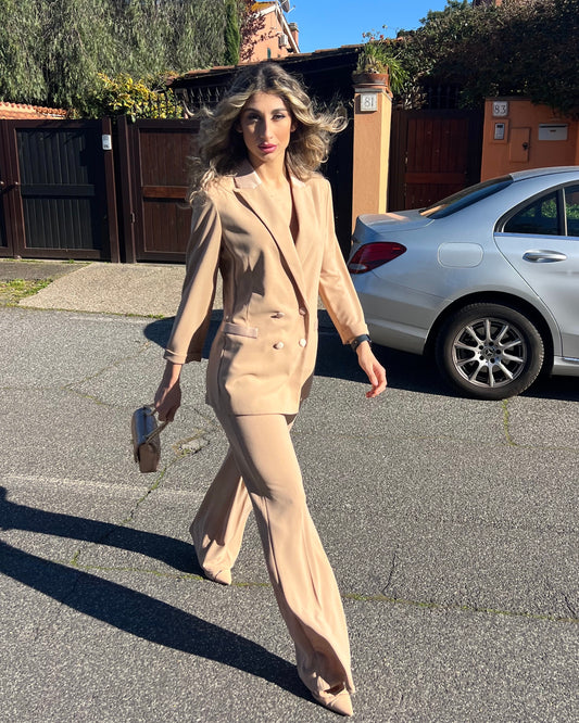 Completo giacca blazer e pantaloni palazzo