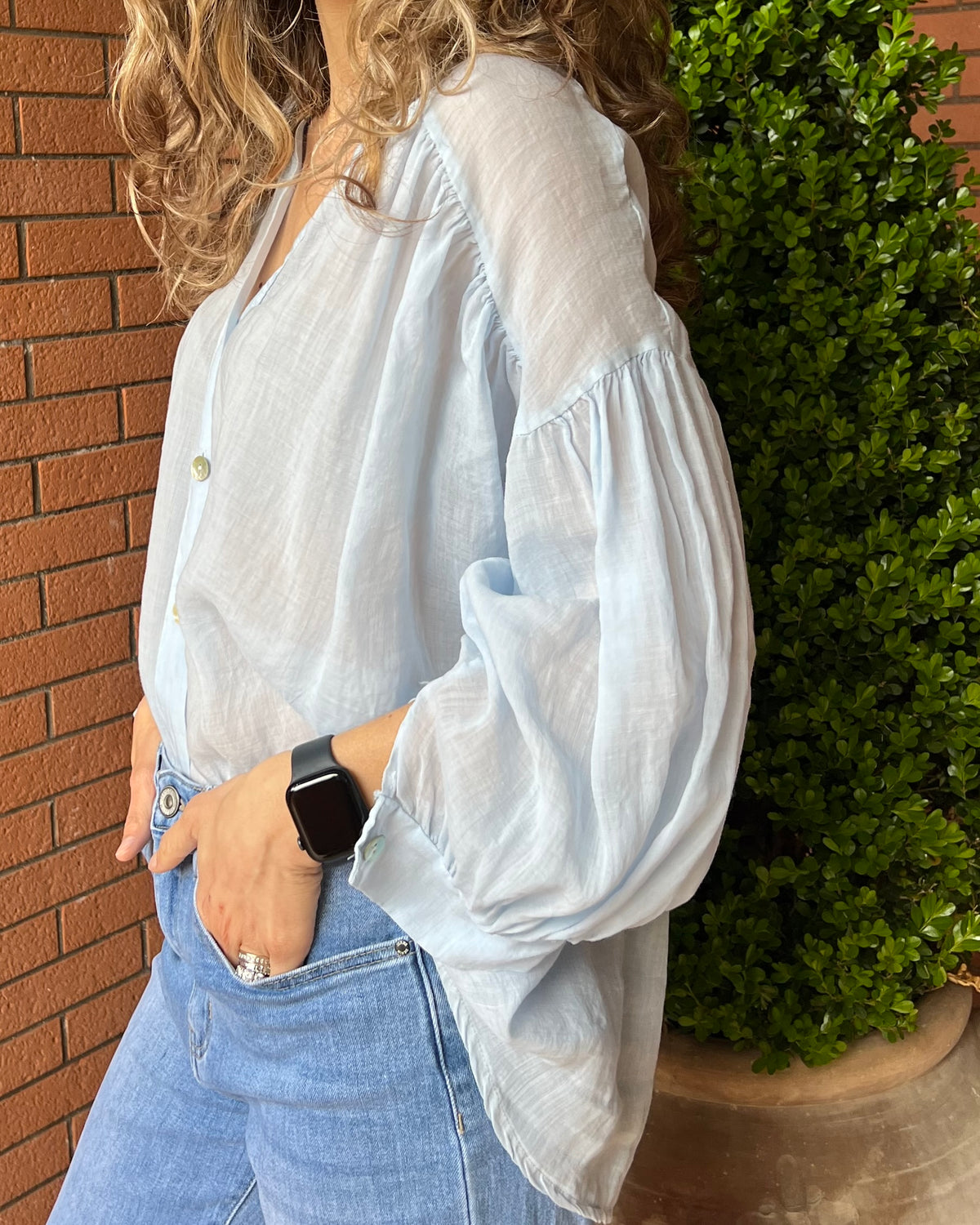 Camicia in viscosa con scollo a V