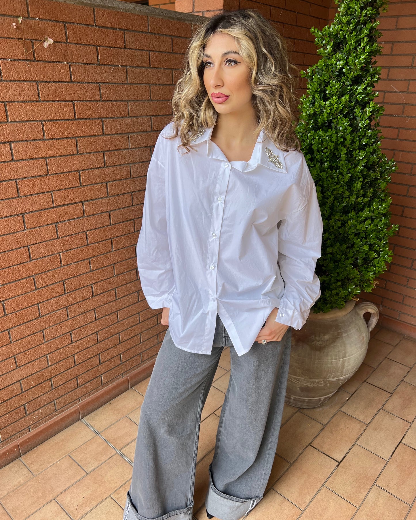 Jeans palazzo con risvolto