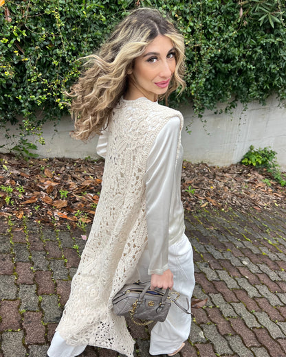 Gilet smanicato in pizzo macrame ecrù