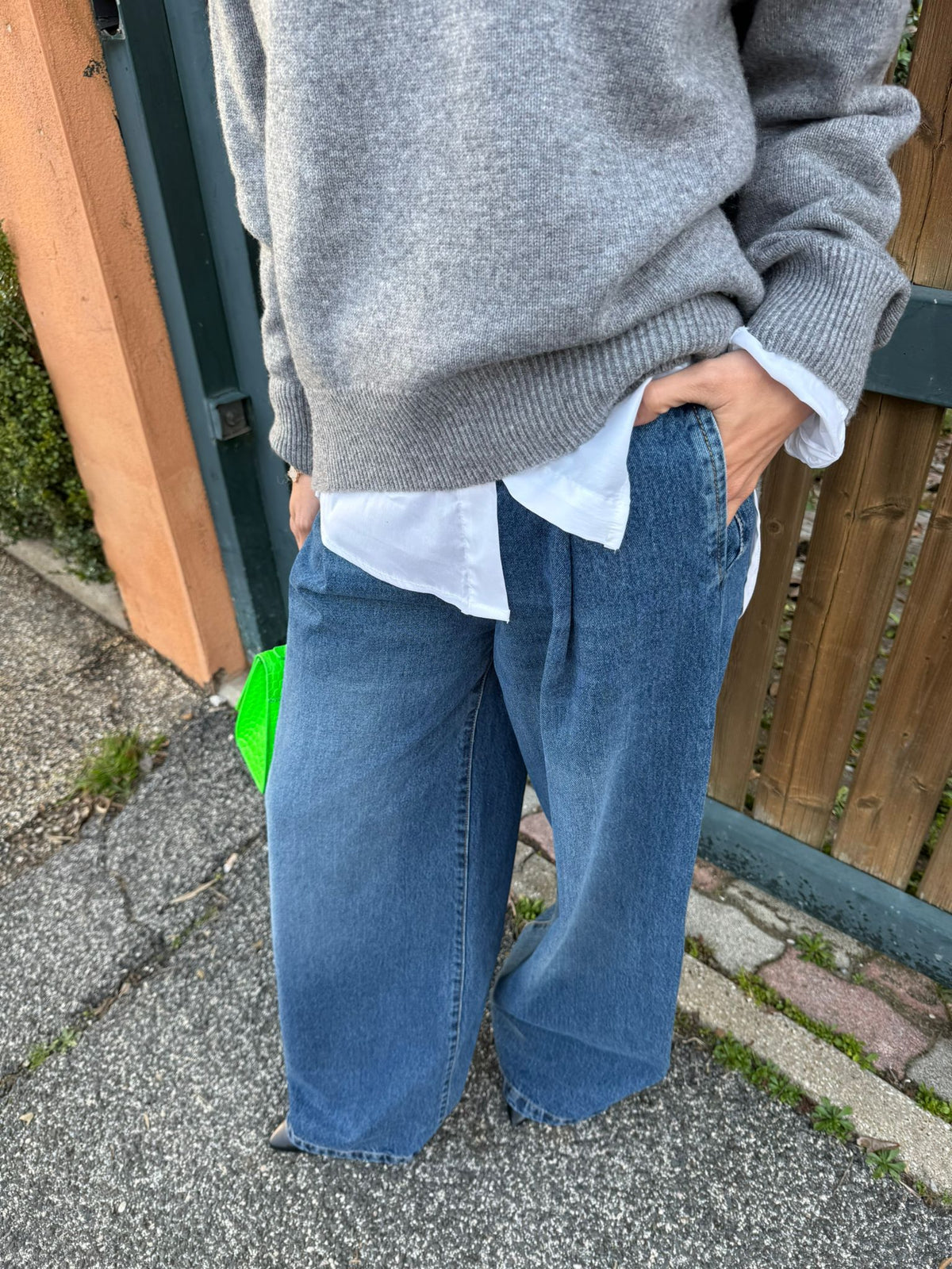 Jeans palazzo con pences