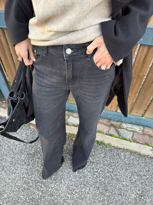 Jeans palazzo sfrangiati