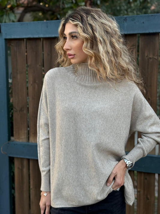 Maglia collo alto rigato